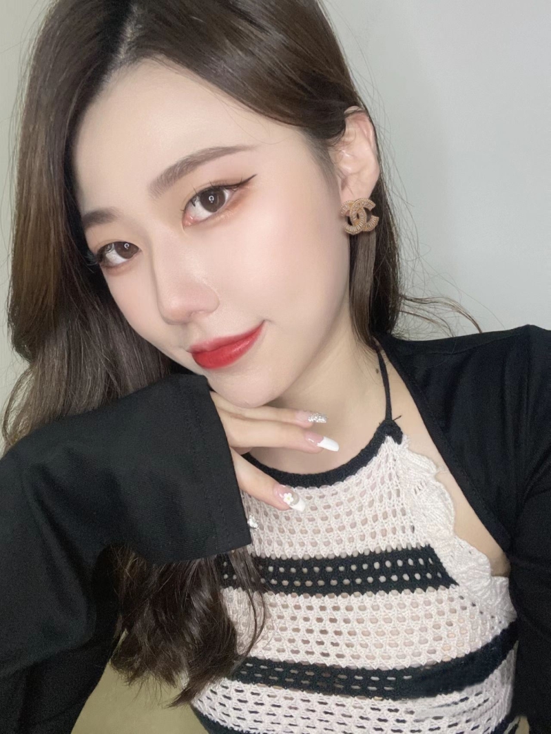 Ch**el earrings